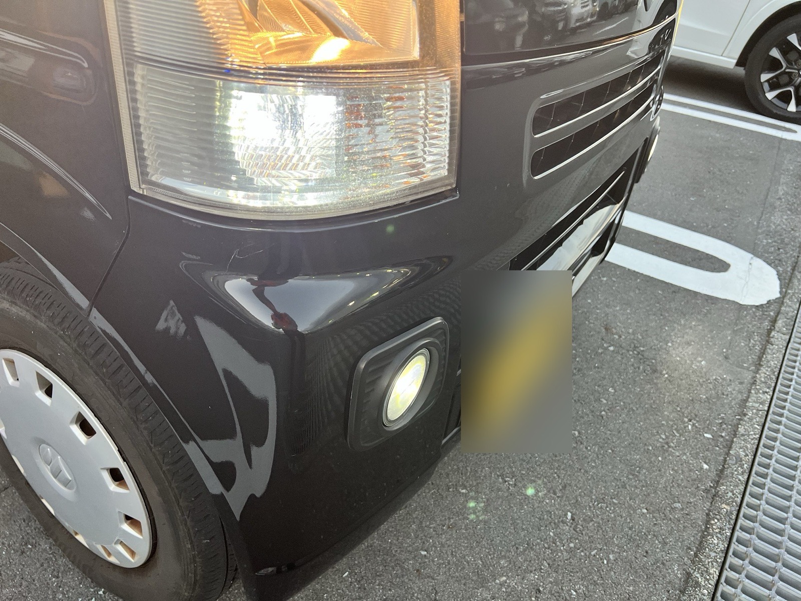 ポジション灯を点けたところ(斜め前から)